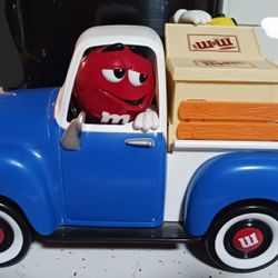 VINTAGE & COLLECTIBLE USED M&M'S "SWEET WHEELIN'" PEANUT M&M'S TRUCK CANDY DISPENSER