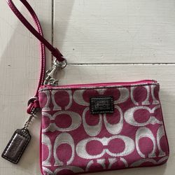 Coach Poppy wristlet 