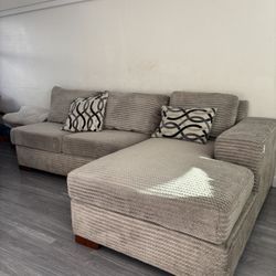 Sectional Sofa 