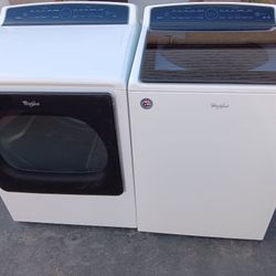 Whirlpool HE Smart Extra Capacity Washer And Gas Dryer 