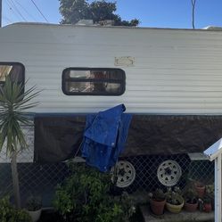 Travel Trailer/camper *Showing This Weekend *