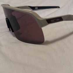 Sutros Oakley