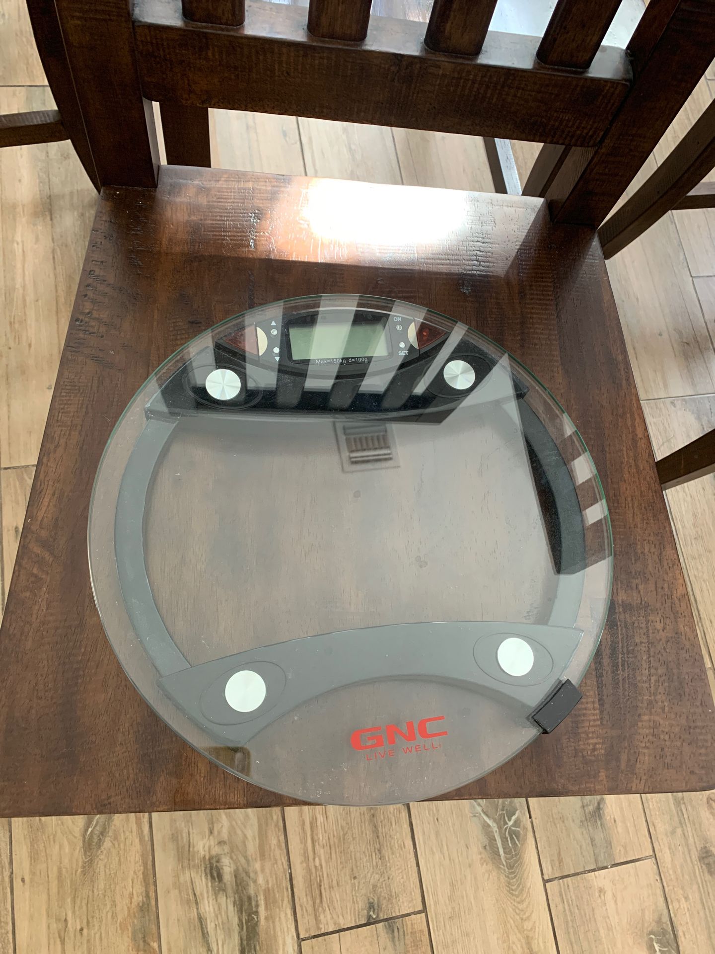 GNC glass scale