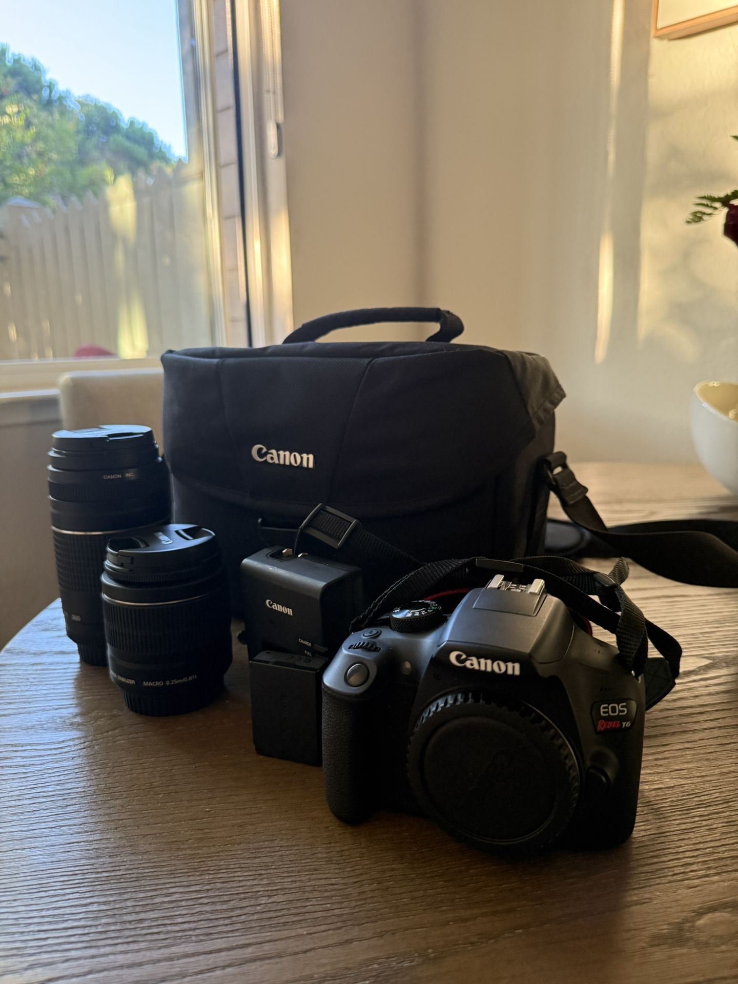 Canon T6 Bundle