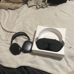 Apple AirPod Max Headphones 