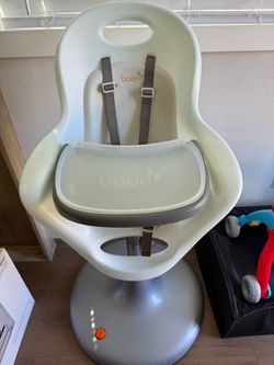 Boon rolling high chair