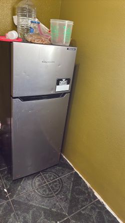 Mini fridge