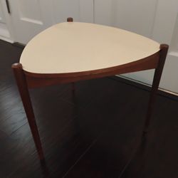 Mid-century Modern Tripod Guitar Pick Laminate Side Table