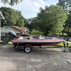 16 Ft Checkmate With 120hp Evenrude