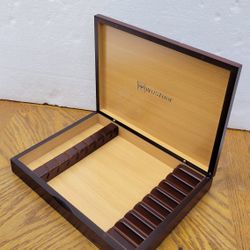 Wüsthof 8-Piece Stainless Mignon Steak Knife Set Rosewood box. 

Only The Box