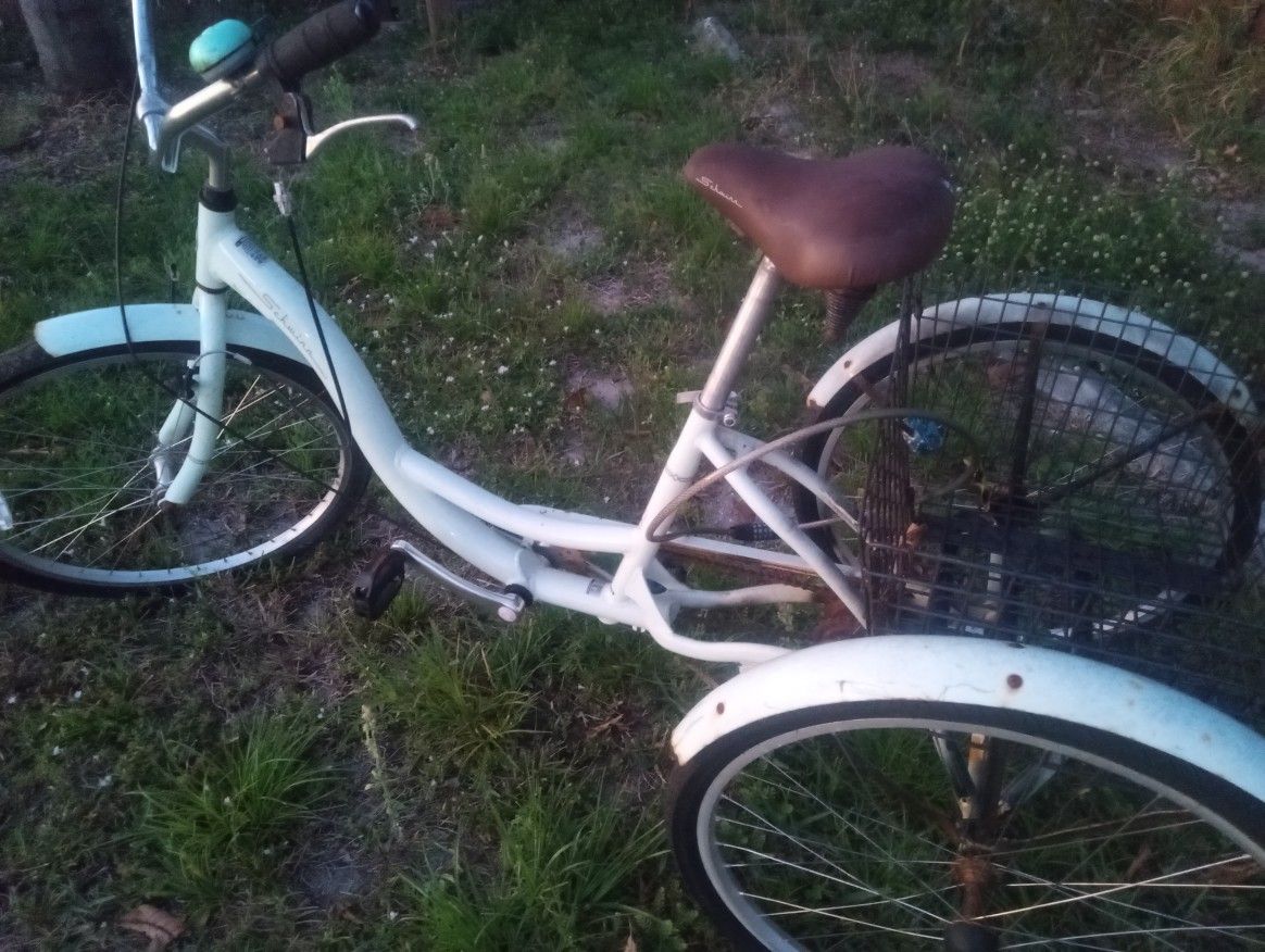 3 WHEELER THREE WHEELS