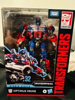 Transformers Studio Series #32 Optimus Prime Figure