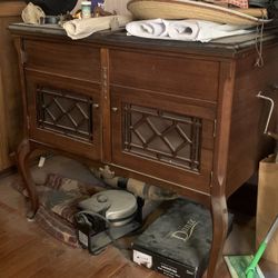 Antique Free Standing Starr Crank Phonograph Record Player 