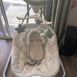 Graco baby swing 