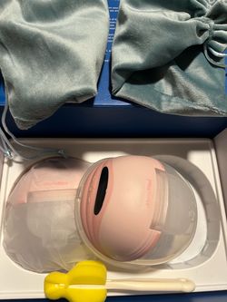 Breast pump