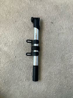 Blackburn Mammoth Mini Portable Bike Frame Pump with Frame Mount