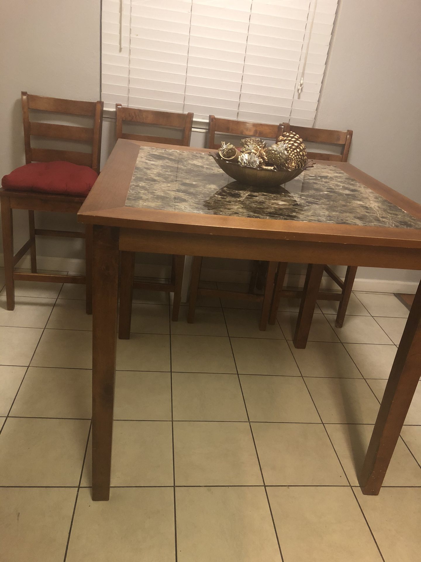 Dining set table with 4 chairs