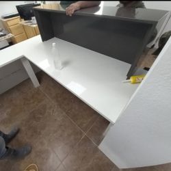 Quartz Front Desk Office 