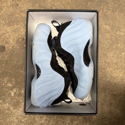 Nike Foamposite psychic blue sizes 9.5 and 11.5