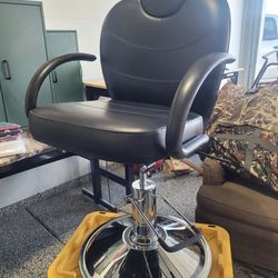 Salon / Barber Chair