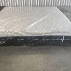 Tempurpedic Pro Adapt King Size Mattress - Like New!