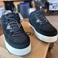 ♥️♥️ Brand New UGG GOLDENCUSH Tennis Shoes Size 10 Men - 11 Women’s ♥️♥️