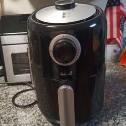 COMPACT AIR FRYER 