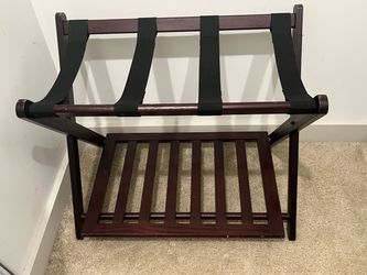 2 luggage racks