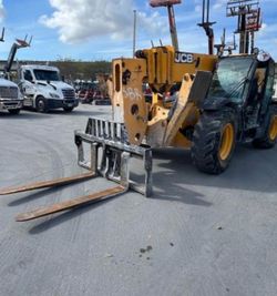 Telehandler 10000# 56’ Reach