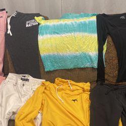 Women’s Clothing Bundle 