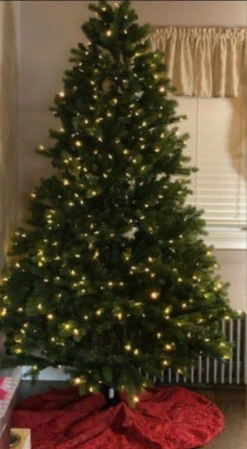 7ft Ge Prelit Tree