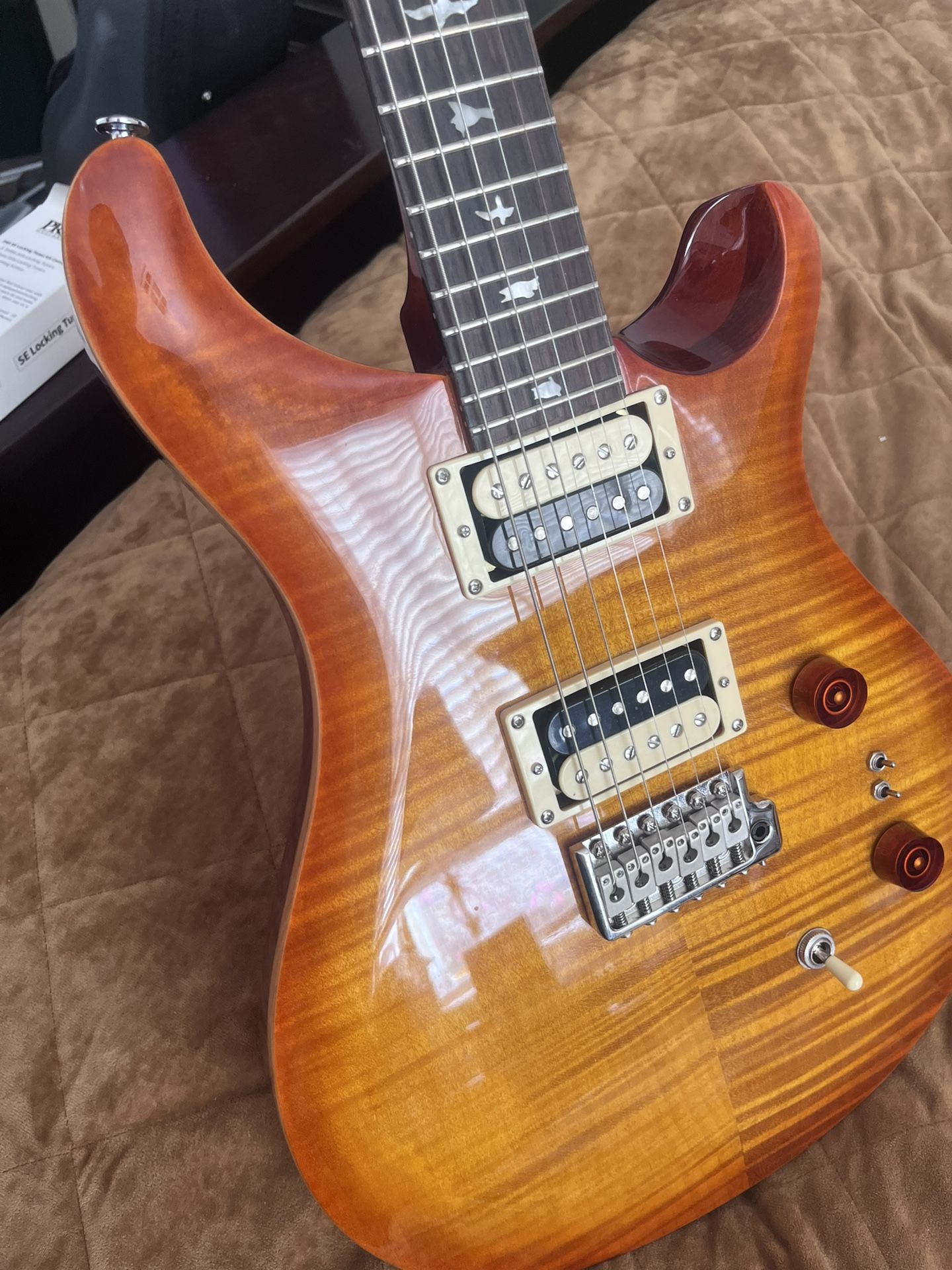 New Condition PRS Custom 24 SE Vintage Sunburst