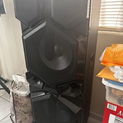 Standing Speakers