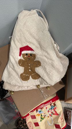 Gingerbread Tree Skirt With Bells