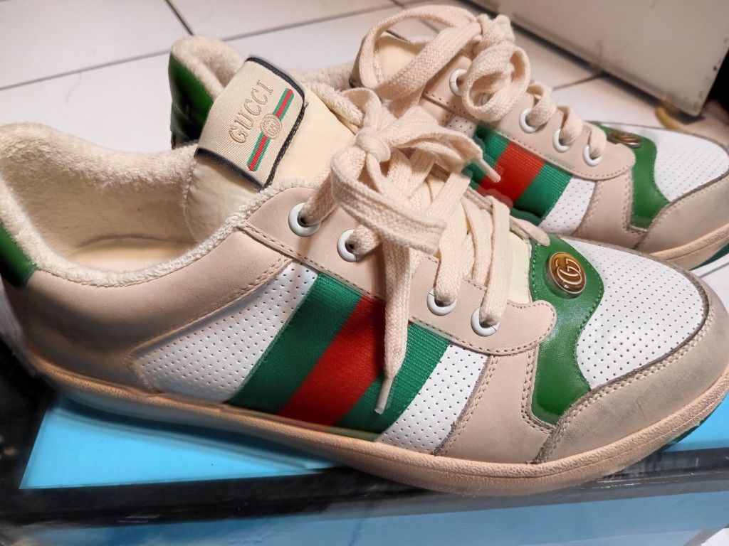 Gucci  Shoes 