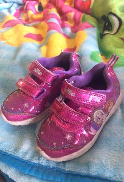 Elsa& anna shoes size 6