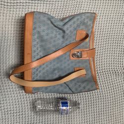 Dooney & Bourke purse 