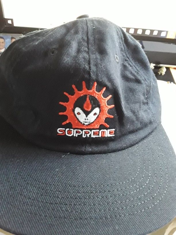 Supreme Cap, Used