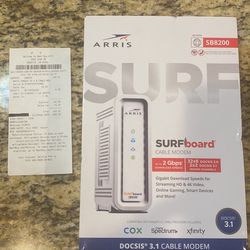 ARRIS SURFboard SB8200 high-speed cable modem up to 2Gbps - NEW!