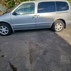 2002 Nissan Quest 
