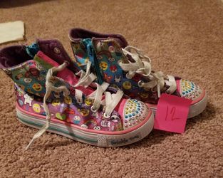 Girls skechers