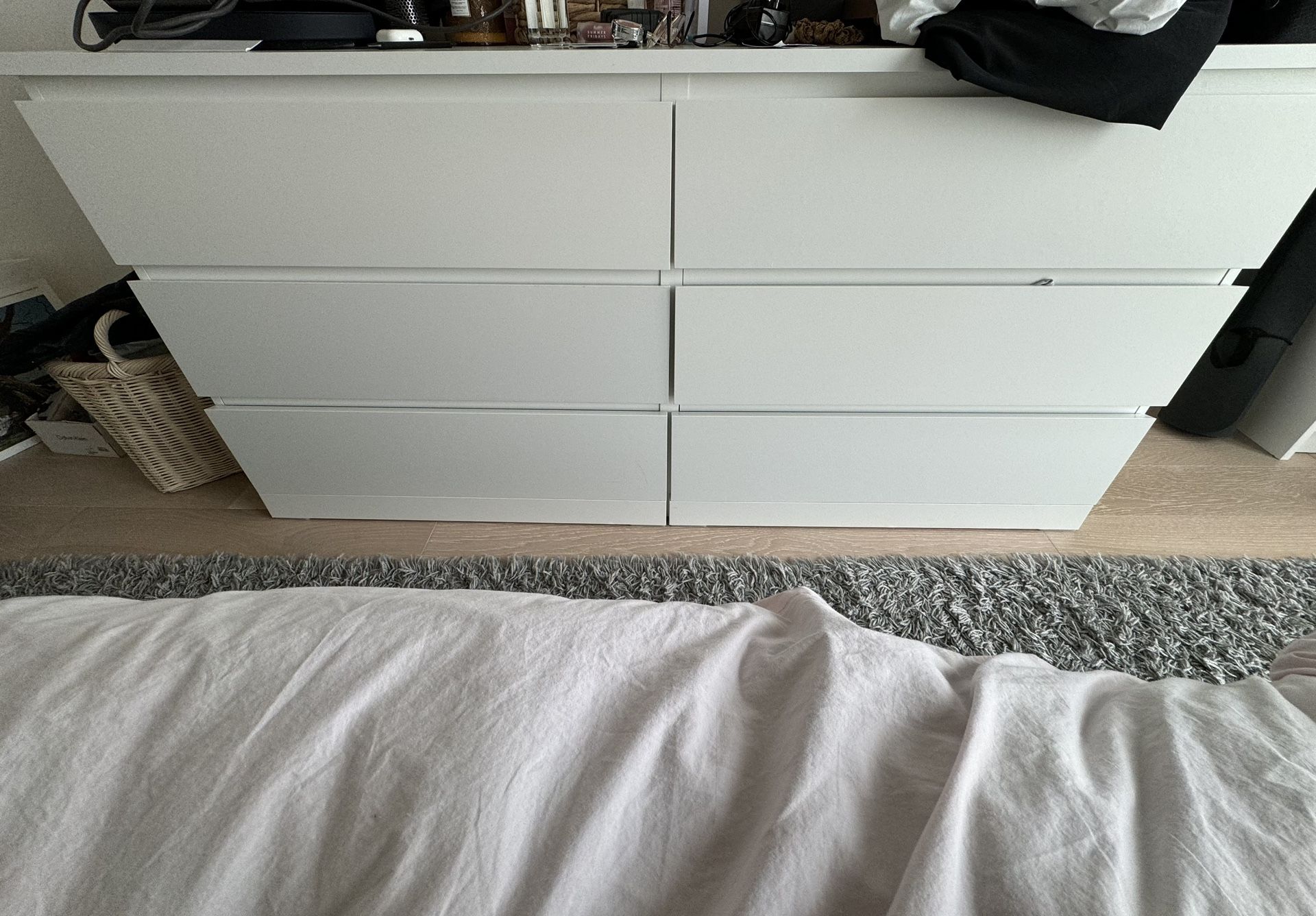 IKEA Malm 6 Drawer Dresser White