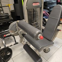 Star Trac dual leg extension / leg curl gym equipment exercise fitness weight machine workout
