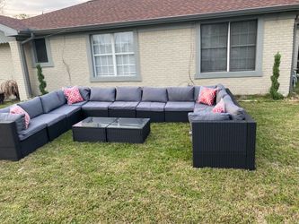 New inbox 14-pc patio sectional with cushions (we finance and deliver)