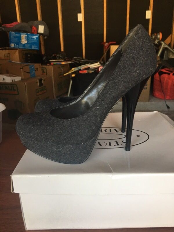 Brand new Steve Madden size 7 1/2