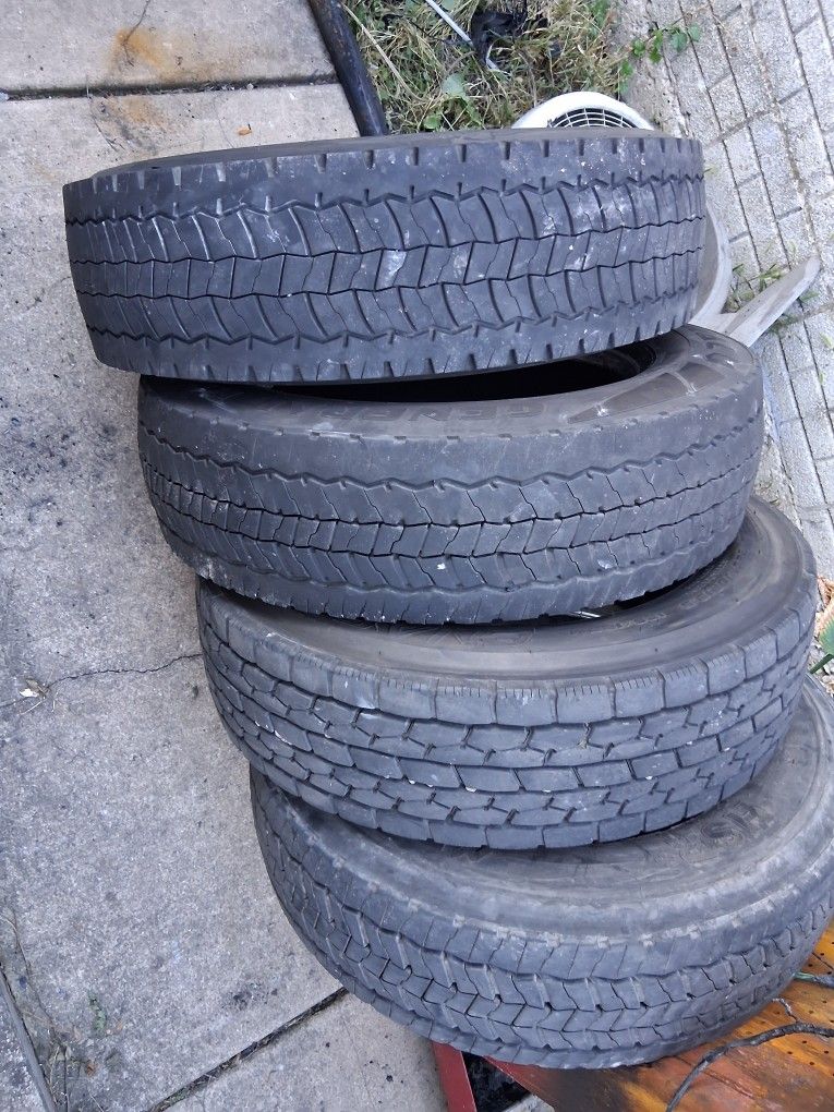 4 TIRES 225/70R19.5 
