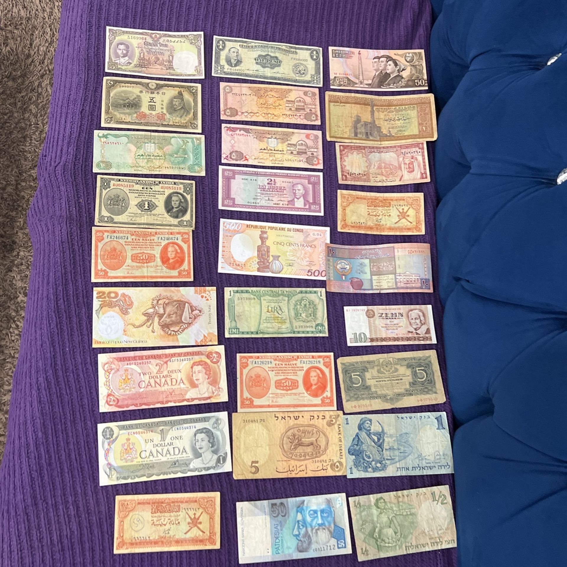 Foreign currency (27 pieces) 10 each for Sale in Las Vegas, NV OfferUp