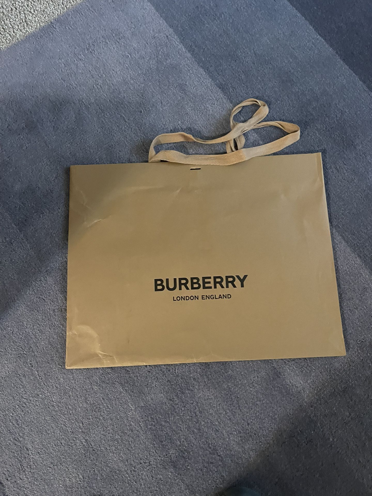 Burberry Store Bag (Authentic) 