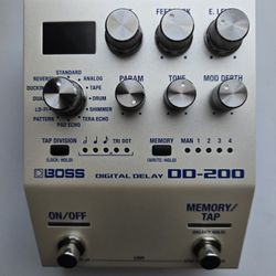 Boss DD200