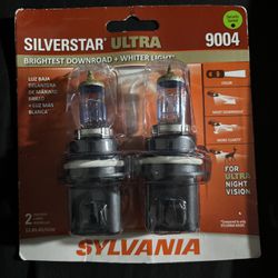 Sylvanaia Silverstar Ultra- 9004 Headlight